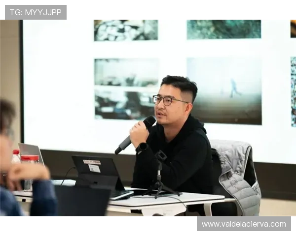 爷爷啥时候来记者分享动态里瓦尔多之子的牵手球童是自己儿子